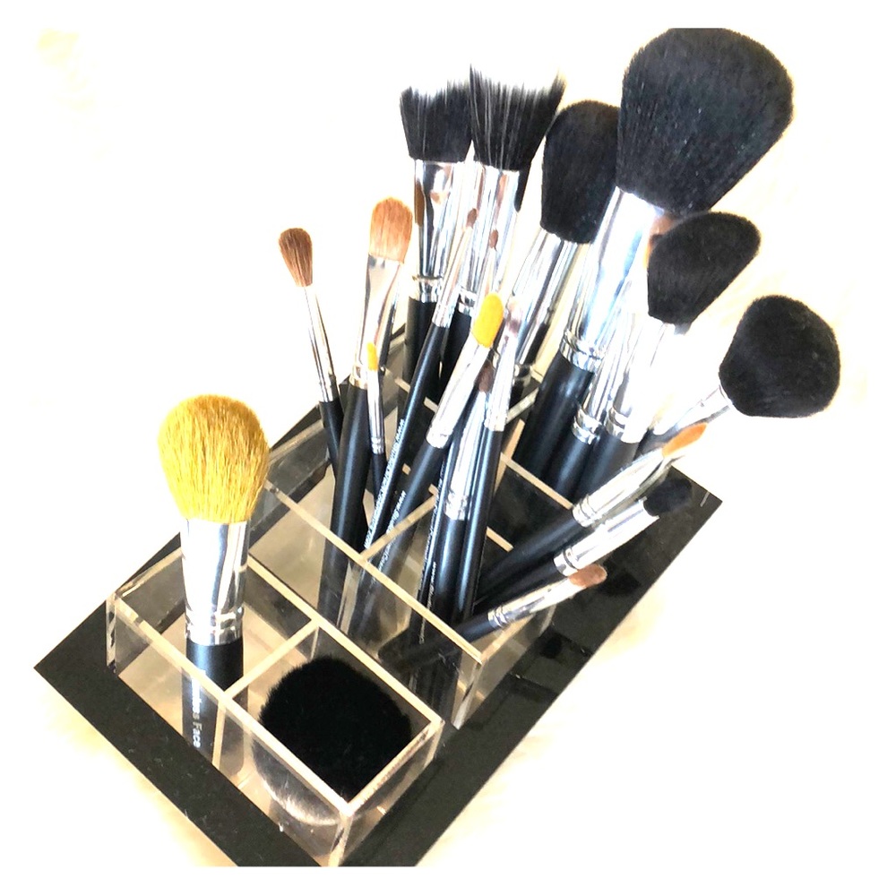 Professional Make Up Brushes